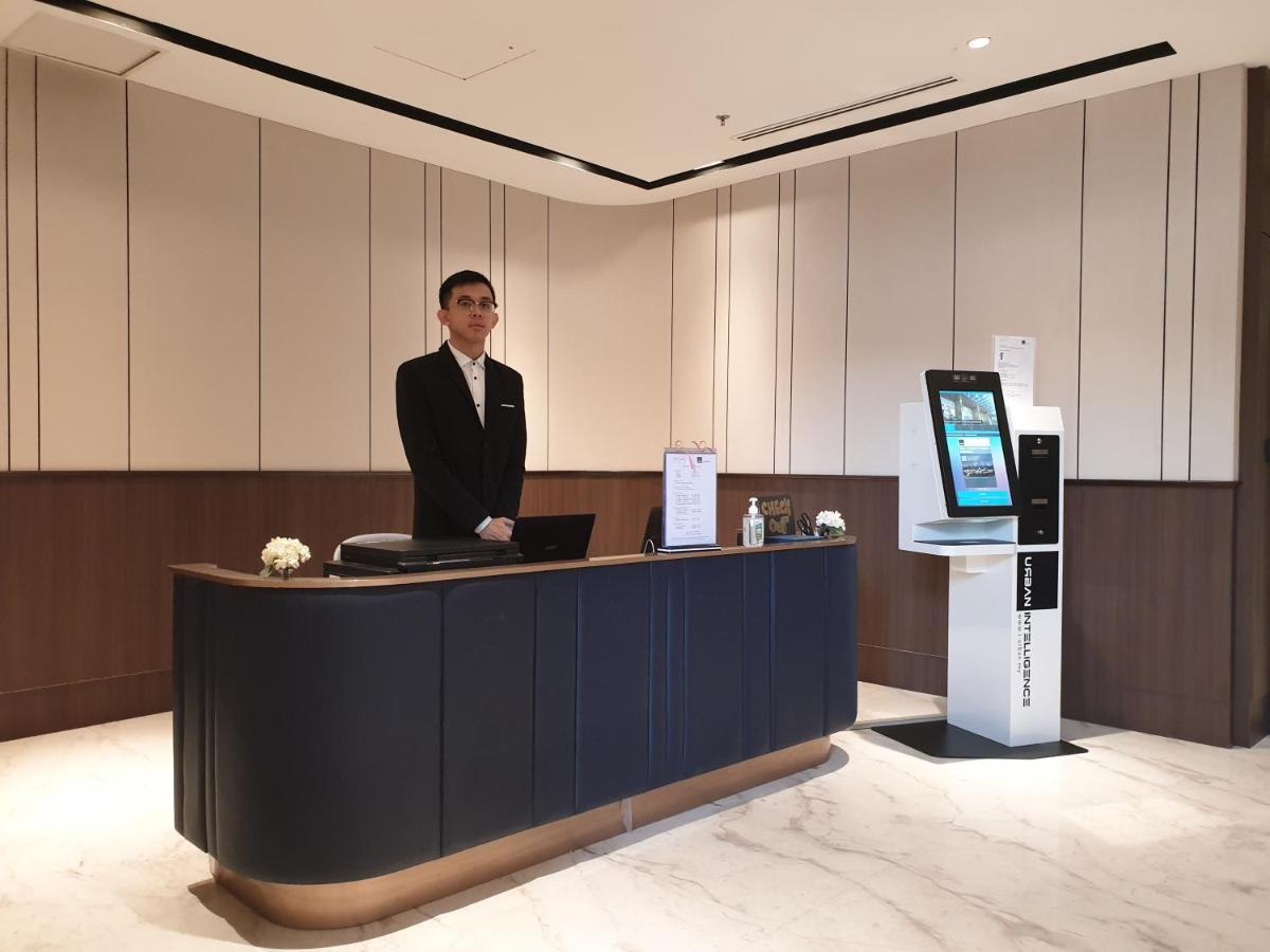 Dorsett Sri Hartamas Kl By Roam Hotell Kuala Lumpur Exteriör bild