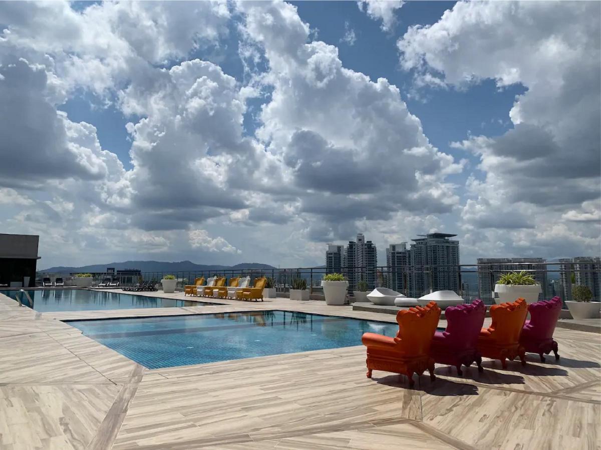 Dorsett Sri Hartamas Kl By Roam Hotell Kuala Lumpur Exteriör bild